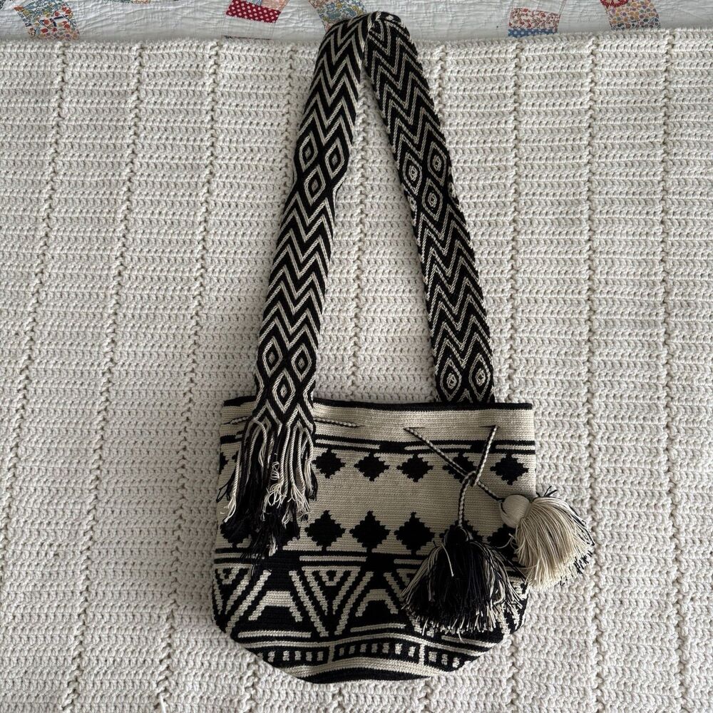 Handmade Wayuu Mochila Bucket-Style Crocheted Shoulder Bag Boho Cotton Indie - Picture 2 of 7